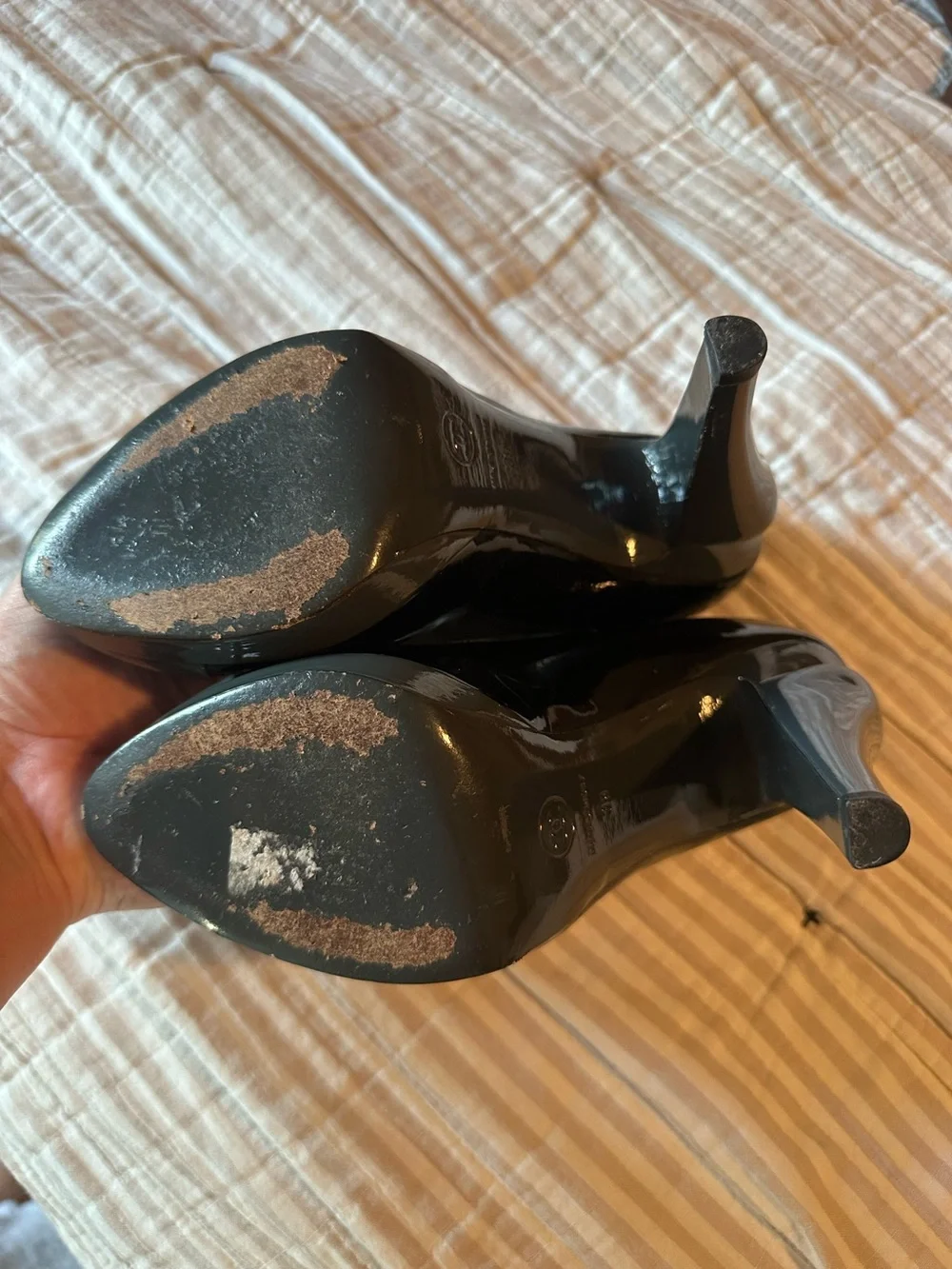 CHANEL pumps